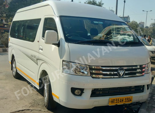 8+1 seater foton view imported van on rent in delhi