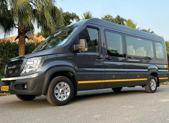 9+1 seater force urbania luxury van wit 1x1 maharaja seats on rent delhi